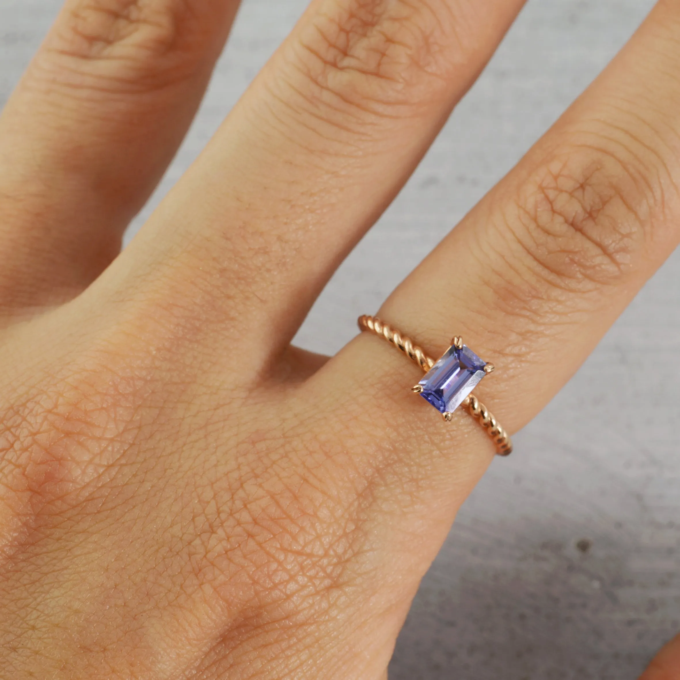 Emerald cut twirling band Ring (Tanzanite) - 14K/ 18K Gold