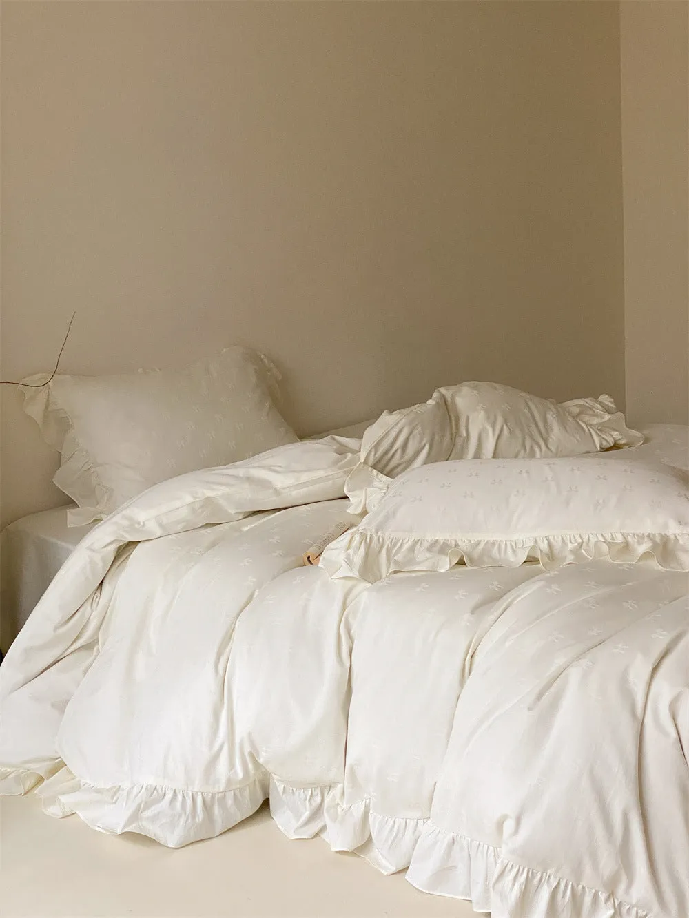 Mimi Ribbon Ruffle White Bedding Set