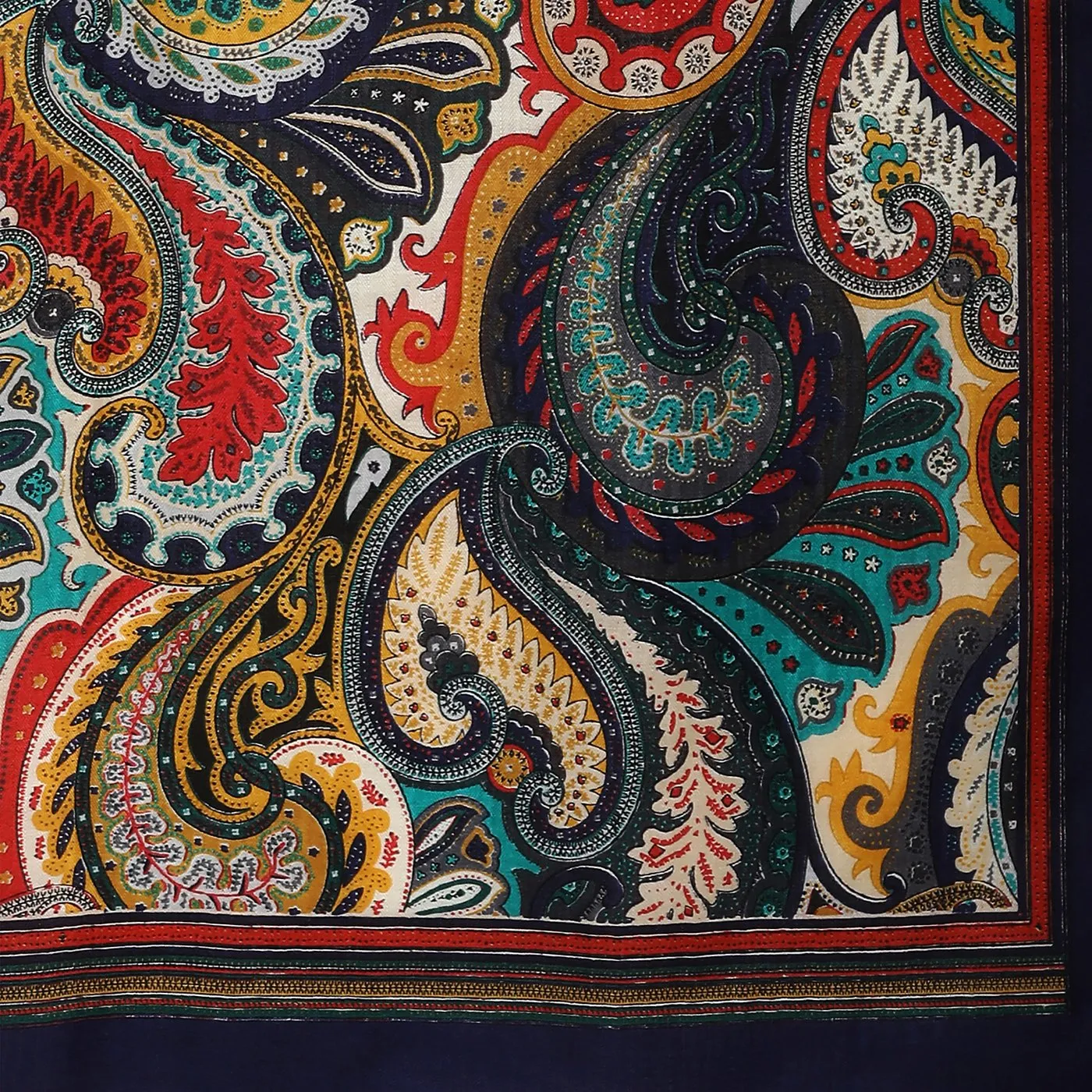 Swirl Paisley Woolen Stole