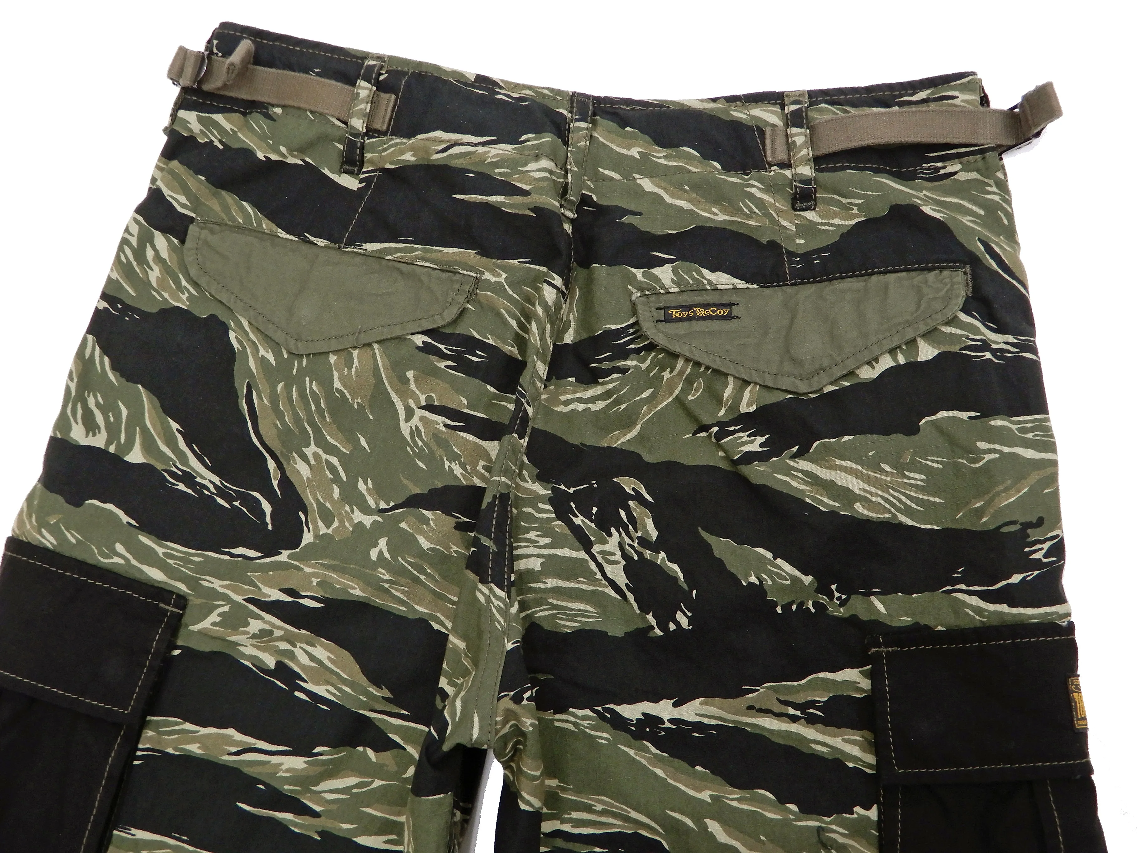 TOYS McCOY Men's Military Cargo Shorts Tiger Stripe Camouflage Pattern TMP1902